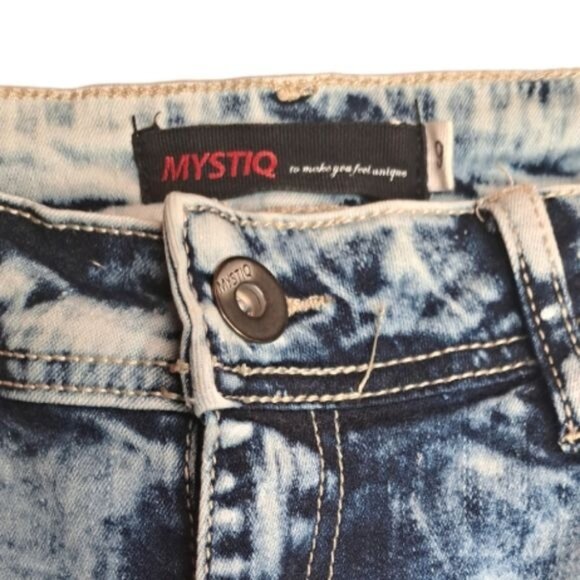 Mystiq Acid Wash Distressed Junior's Heavy Rip Off Stretch Denim Size 9 (Flaw) - Picture 5 of 6